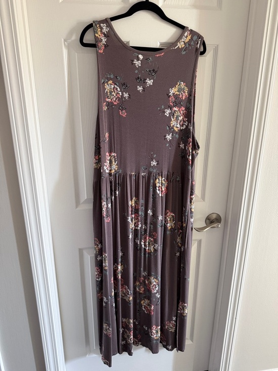 Maurices 27/7 Grey flower dress - Picture 4 of 4
